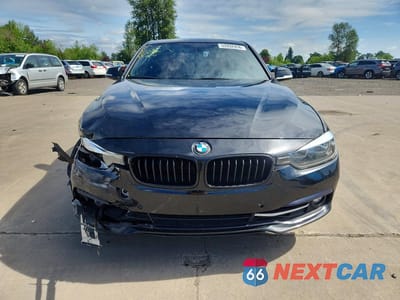 Piąte zdjęcie samochodu w środku: 2017 BMW 330 I VIN:WBA8B9G53HNU50885 - miniatura