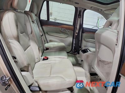 Zdjęcie 11 z 14 samochodu: 2016 VOLVO XC90 T6 VIN:YV4A22PL4G1059449 - miniatura