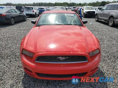 Piąte zdjęcie samochodu w środku: 2013 FORD MUSTANG VIN:1ZVBP8AM0D5281372 - miniatura