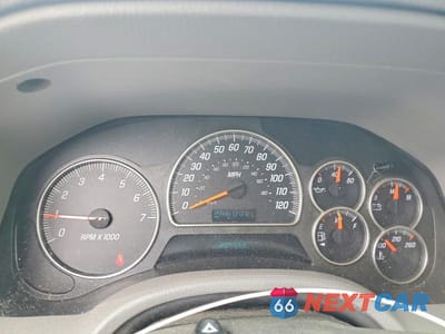 Zdjęcie 9 z 12 samochodu: 2005 GMC ENVOY XL VIN:1GKET16S856104403 - miniatura