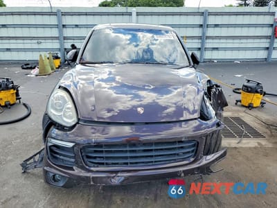 Piąte zdjęcie samochodu w środku: 2017 PORSCHE CAYENNE VIN:WP1AA2A2XHKA91838 - miniatura