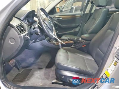 Zdjęcie 7 z 13 samochodu: 2014 BMW X1 XDRIVE28I VIN:WBAVL1C51EVY21576 - miniatura