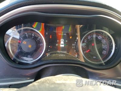 Zdjęcie 9 z 12 samochodu: 2019 DODGE CHALLENGER SXT VIN:2C3CDZAG0KH560881 - miniatura