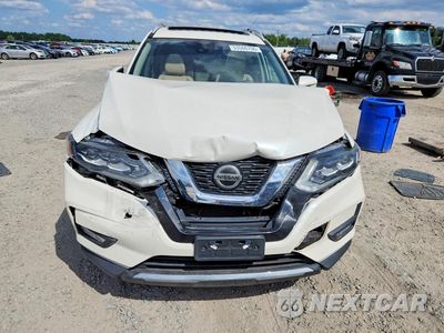 Piąte zdjęcie samochodu w środku: 2018 NISSAN ROGUE SL VIN:JN8AT2MV0JW322704 - miniatura