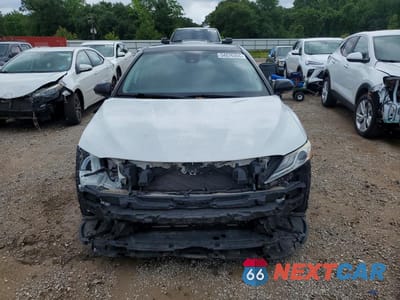 Piąte zdjęcie samochodu w środku: 2020 TOYOTA CAMRY XSE VIN:4T1K61AK0LU331568 - miniatura