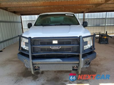 Piąte zdjęcie samochodu w środku: 2017 FORD F150 SUPER CAB VIN:1FTFX1EF7HKC71923 - miniatura
