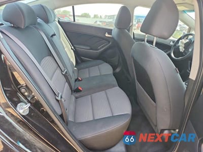 Zdjęcie 10 z 12 samochodu: 2017 KIA FORTE LX VIN:3KPFL4A77HE045363 - miniatura