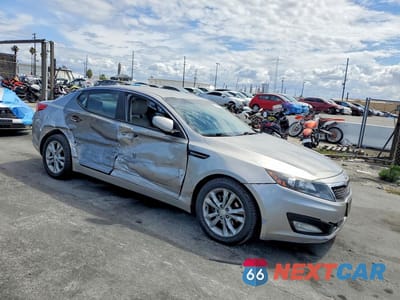 Czwarte zdjęcie samochodu z boku: 2013 KIA OPTIMA EX VIN:5XXGN4A78DG256152 - miniatura