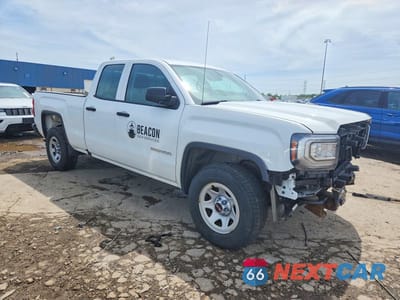 Czwarte zdjęcie samochodu z boku: 2018 GMC SIERRA C1500 VIN:1GTR1LEH7JZ130763 - miniatura