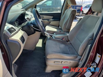 Zdjęcie 7 z 13 samochodu: 2011 HONDA ODYSSEY EX VIN:5FNRL5H44BB033106 - miniatura