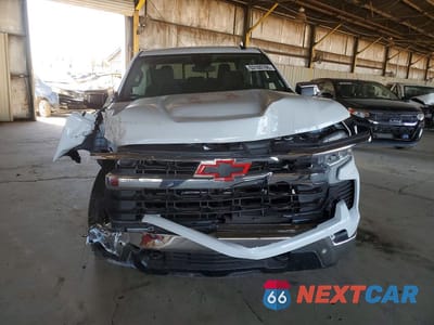 Piąte zdjęcie samochodu w środku: 2026 CHEVROLET SILVERADO C1500 LT VIN:3GCPACEK1TG156927 - miniatura