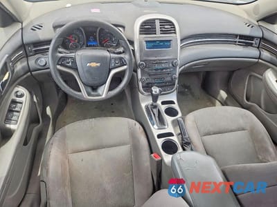 Zdjęcie 8 z 12 samochodu: 2015 CHEVROLET MALIBU LS VIN:1G11B5SL1FU120029 - miniatura