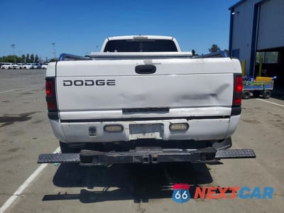 Zdjęcie 6 z 13 samochodu: 2001 DODGE RAM 3500 VIN:3B6MC366X1M533787 - miniatura