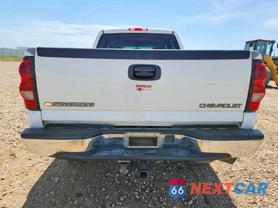 Zdjęcie 6 z 13 samochodu: 2005 CHEVROLET SILVERADO K2500 HEAVY DUTY VIN:1GCHK232X5F902357 - miniatura