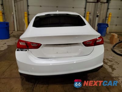 Zdjęcie 6 z 13 samochodu: 2017 CHEVROLET MALIBU LT VIN:1G1ZE5ST3HF107204 - miniatura