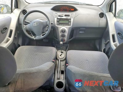 Zdjęcie 8 z 13 samochodu: 2009 TOYOTA YARIS BASE VIN:JTDKT903895260581 - miniatura