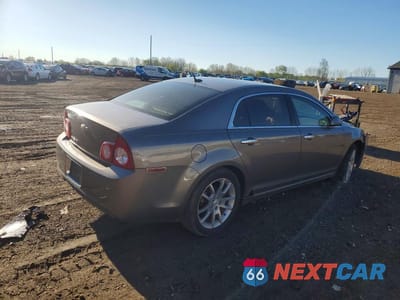 Trzecie zdjęcie samochodu z tyłu: 2010 CHEVROLET MALIBU LTZ VIN:1G1ZE5EB4AF241339 - miniatura