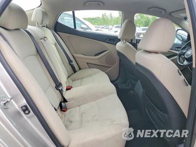 Zdjęcie 10 z 12 samochodu: 2014 KIA OPTIMA LX VIN:KNAGM4A73E5507231 - miniatura