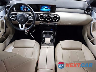 Zdjęcie 8 z 12 samochodu: 2019 MERCEDES-BENZ A 220 VIN:WDD3G4EB2KW019813 - miniatura