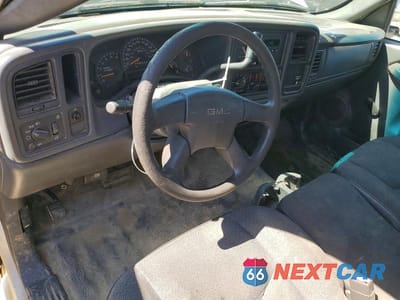 Zdjęcie 8 z 12 samochodu: 2006 GMC SIERRA C2500 HEAVY DUTY VIN:1GTHC24U76E228690 - miniatura