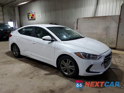 Czwarte zdjęcie samochodu z boku: 2018 HYUNDAI ELANTRA SEL VIN:5NPD84LF0JH239103 - miniatura