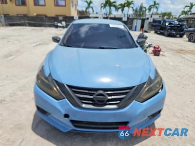 Piąte zdjęcie samochodu w środku: 2016 NISSAN ALTIMA 2.5 S VIN:1N4AL3AP5GN325237 - miniatura