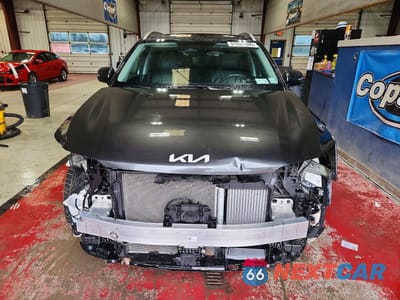 Piąte zdjęcie samochodu w środku: 2025 KIA SORENTO EX VIN:KNDRHDJG0S5330312 - miniatura