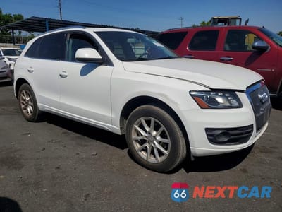 Czwarte zdjęcie samochodu z boku: 2012 AUDI Q5 PREMIUM PLUS VIN:WA1LFAFP1CA009899 - miniatura