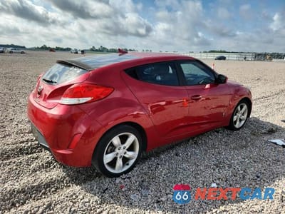 Trzecie zdjęcie samochodu z tyłu: 2015 HYUNDAI VELOSTER BASE VIN:KMHTC6AD7FU228874 - miniatura