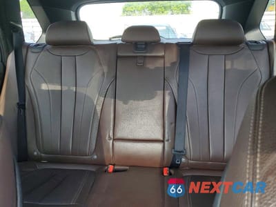 Zdjęcie 10 z 13 samochodu: 2018 BMW X5 SDRIVE35I VIN:5UXKR2C58J0Z20976 - miniatura
