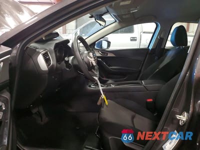 Zdjęcie 7 z 12 samochodu: 2017 MAZDA 3 SPORT VIN:3MZBN1U75HM138128 - miniatura