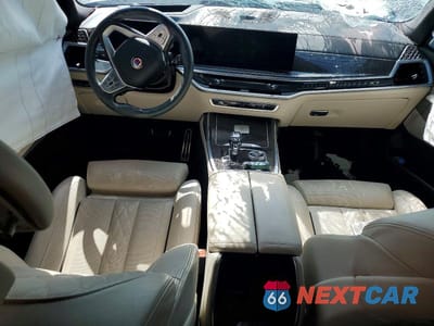 Zdjęcie 8 z 12 samochodu: 2024 BMW X7 ALPINA XB7 VIN:5UX43EM14R9U48449 - miniatura