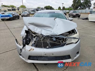 Piąte zdjęcie samochodu w środku: 2012 TOYOTA CAMRY HYBRID XLE VIN:4T1BD1FKXCU034564 - miniatura