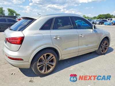 Trzecie zdjęcie samochodu z tyłu: 2016 AUDI Q3 PREMIUM PLUS VIN:WA1BFCFS9GR017395 - miniatura
