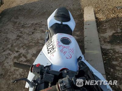 Piąte zdjęcie samochodu w środku: 2010 KAWASAKI EX250 J VIN:JKAEXMJ12ADA57551 - miniatura