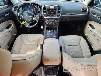 Zdjęcie 8 z 13 samochodu: 2015 CHRYSLER 300C VIN:2C3CCAKG5FH899645 - miniatura