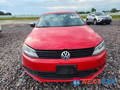Piąte zdjęcie samochodu w środku: 2014 VOLKSWAGEN JETTA BASE VIN:3VW2K7AJXEM375835 - miniatura