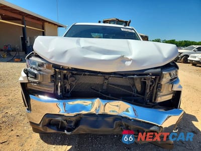 Piąte zdjęcie samochodu w środku: 2019 CHEVROLET SILVERADO K1500 LT VIN:1GCUYDED5KZ120209 - miniatura