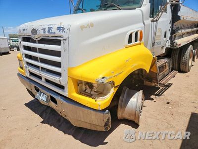 Zdjęcie 9 z 10 samochodu: 1999 STERLING L9511 DUMP TRUCK VIN:2FZNNWDB9XA983025 - miniatura