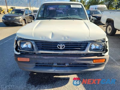 Piąte zdjęcie samochodu w środku: 1995 TOYOTA TACOMA BASE VIN:4TAUN41B5SZ012729 - miniatura
