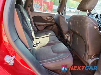 Zdjęcie 11 z 13 samochodu: 2015 JEEP CHEROKEE LATITUDE VIN:1C4PJMCB7FW746032 - miniatura