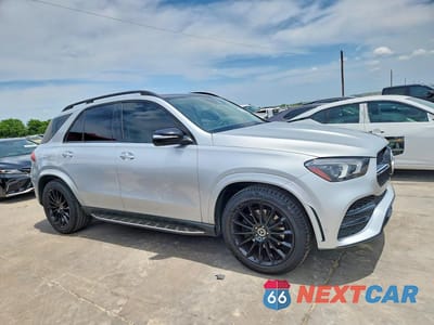 Czwarte zdjęcie samochodu z boku: 2020 MERCEDES-BENZ GLE 350 4MATIC VIN:4JGFB4KB2LA069454 - miniatura