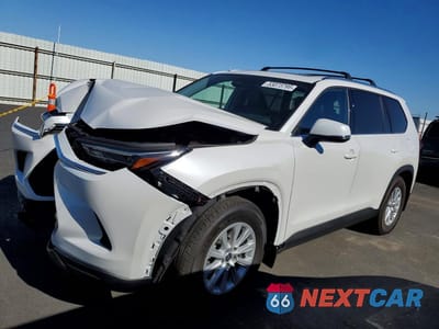 2026 TOYOTA GRAND HIGHLANDER HYBRID XLE 5TDACAB57TS096091 - główne zdjęcie licytacji z USA - miniatura