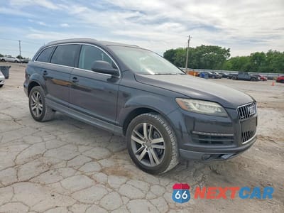 Czwarte zdjęcie samochodu z boku: 2013 AUDI Q7 PREMIUM PLUS VIN:WA1LGAFE5DD008492 - miniatura