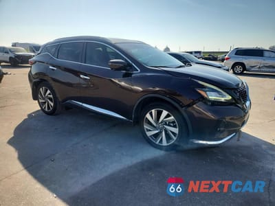 Czwarte zdjęcie samochodu z boku: 2019 NISSAN MURANO SL VIN:5N1AZ2MJ2KN104631 - miniatura