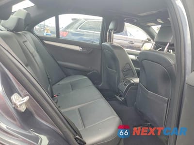 Zdjęcie 10 z 12 samochodu: 2009 MERCEDES-BENZ C 300 VIN:WDDGF54XX9R067611 - miniatura