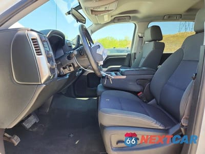 Zdjęcie 7 z 12 samochodu: 2017 CHEVROLET SILVERADO K1500 LT VIN:3GCUKREC6HG431016 - miniatura