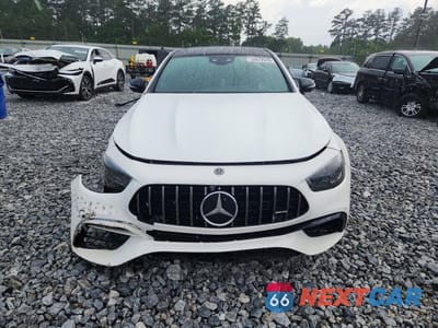 Piąte zdjęcie samochodu w środku: 2021 MERCEDES-BENZ E 63 AMG-S 4MATIC VIN:W1KZF8KB8MA885332 - miniatura