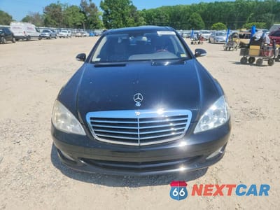 Piąte zdjęcie samochodu w środku: 2008 MERCEDES-BENZ S 550 VIN:WDDNG71X58A175880 - miniatura