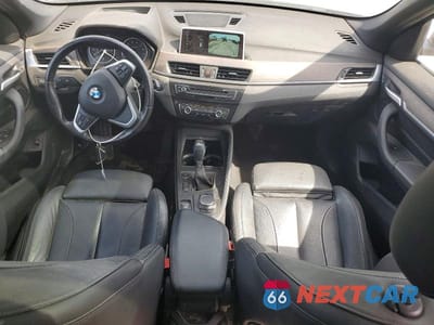 Zdjęcie 8 z 13 samochodu: 2018 BMW X1 VIN:WBXHT3C3XJ5K26023 - miniatura